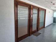 Plaza Delphi, oficinas de lujo amuebladas 100 mts2 2 baños