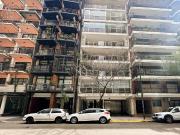 Plaza Las Heras excelente piso con cochera