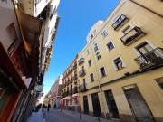 Plaza para coche mediano en Lavapies