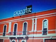 PLAZATEC Tienda con dos frentes