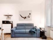 Pleasant 2 bedroom apartment next to Lake Como