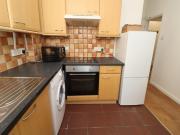 Pleasant double bedroom near Brentford train station Has...