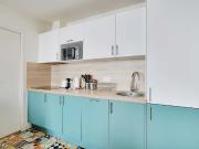 Pleasant three room apt 18eme, Paris Amsterdam...