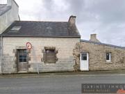 Plogastel Saint Germain Maison à rénover au bourg