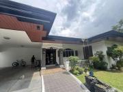 PN56063 House with Swimming Pool for Rent In Makati!