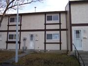 PN218 3 Bedroom in Lakewood! PN218 3 Bedroom in...