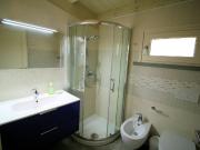 Podere con ampio terreno e piscina in vendita a Massa...