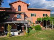 PODERINO 23 vani 900mq