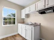 Pointe Arlington 3 Bedroom Apartment for Rent at 700 2nd...