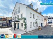 Pölich: Teilsaniertes Weingut mit Garage, Weinkeller,...