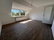 3 Raum Wohnung im DG frei!