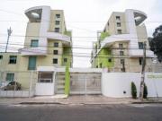 PONCEANO CASA EN VENTA 4 HABITACIONES 2 PARQUEADEROS