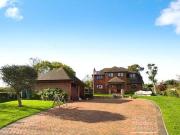Pondwell Hill, Ryde, 5 Bedroom Detached