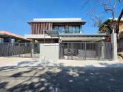 Pool & Roofdeck, 2 Storey House and Lot for sale in...