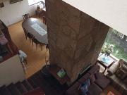 POR EL CENTRO COMERCIAL CASA EN VARIOS NIVELES