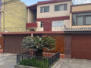 POR VIAJE  Se vende casa como terreno, en excelente...