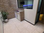 POR VIAJE SE VENDE CASA REMODELADA Y EQUIPADA EN CARABAYLLO