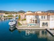 PORT GRIMAUD MAISON D'EXCEPTION AMARRAGE PRIVATIF...