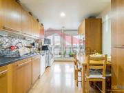 Portela de Sacavém | T2 com excelentes áreas e luz...