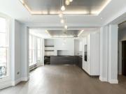 Portman Mansions, Chiltern Street, 2 Bedroom Flat