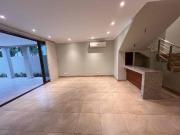 Portofino casa en alquiler 4 dormitorios 1 PB y patio