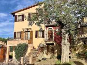 Porzione Con Dependence E Frutteto, Città Della Pieve...