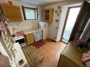 Porzione di bifamiliare BILOCALE in affitto a Levigliani Lu