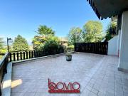 PORZIONE DI BIFAMILIARE DI 248MQ CON GIARDINO