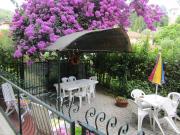 Porzione di casa in vendita a Bocca di Magra Ameglia 70...