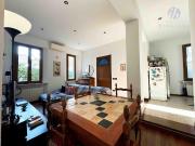 Porzione di casa in vendita a Camaiore