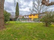 Porzione di casa in vendita a Cascina