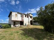 Porzione di casa in vendita a Castelfranco di Sotto in...