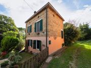 Porzione di casa in vendita a Castiglione Del Lago