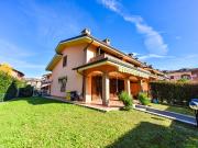 Porzione di casa in vendita a Lein, Semicentrale