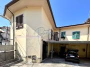 Porzione di casa in vendita a Massa