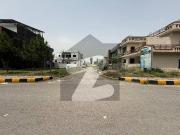 Possession plot for sale near to 300ft green area