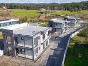 OPORTUNIDADE RARA | Condomínio Privado Integral: Três...