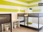 Posti letto in appartamento condiviso in affitto a...