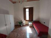Posto letto in affitto in appartamento con 10 camere da...