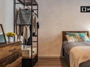 Posto letto in affitto in appartamento con 4 camere a...