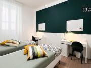 Posto letto in affitto in appartamento condiviso, Porta...