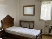 Posto letto in appartamento da 2 stanze singole e 1...