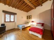 Posto letto in camera in affitto in appartamento con 4...