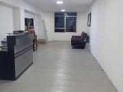 Potencia tu Empresa en Av. Angamos Este – Local Seguro y...