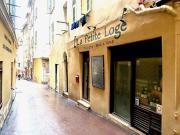 Pour Investisseur: Murs Local Commercial Vide Angle Rue...