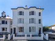 Powis Grove, Brighton BN1, 2 bed flat to rent, £1,800...