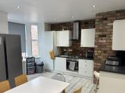 £pppw Excl Bills* Radcliffe Road, West Bridgford, 5...