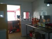 PrÃdio Comercial de 110m2 com salÃ£o e duas vagas em...