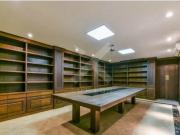 PrÃdio corporativo no Menino Deus