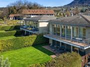 Prächtige angrenzende Villa in einem ruhigen und...